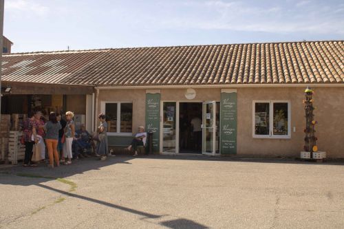 370311206_3216655115135334_6526133837640956854_n